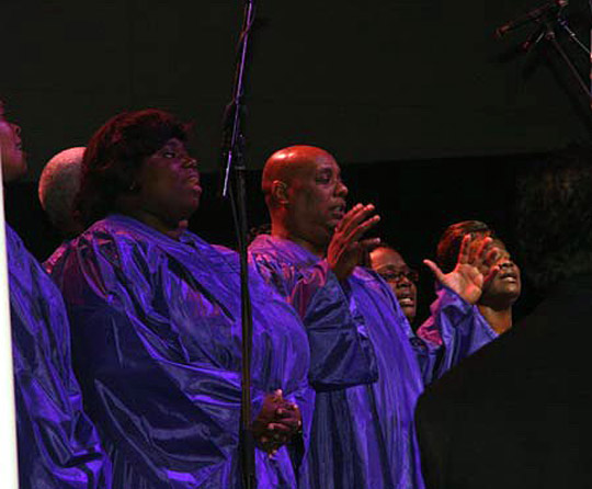 JOYFUL GOSPEL SINGERS